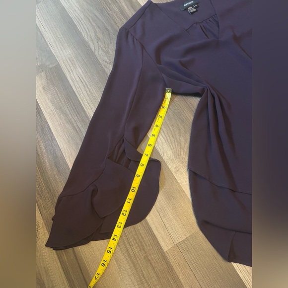 Karen Kane Bracelet Ruffle Sleeve Crossover Top & Faux Suede Moto Pants SZ M/L - Picture 10 of 16